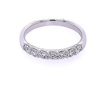 Hearts On Fire 7-Stone Diamond Band