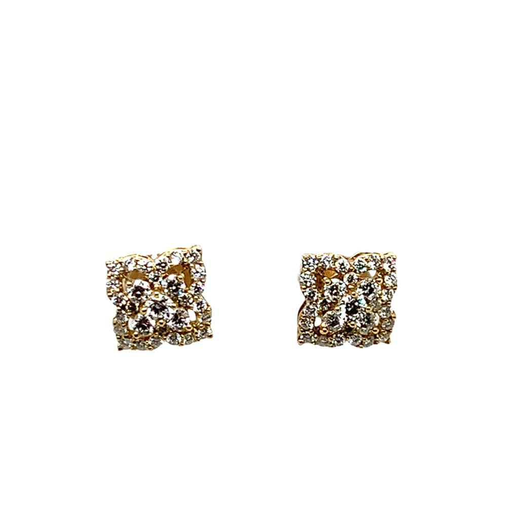 Shy Creation Diamond Stud Earrings