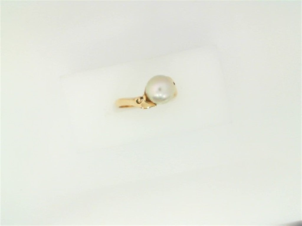 Estate 14K Yellow Gold Pearl Ring