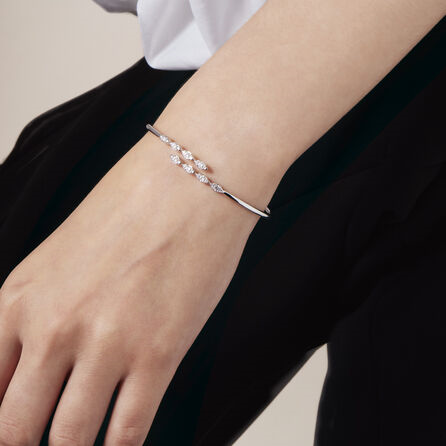 Hearts On Fire Diamond Aerial Marquis Bangle