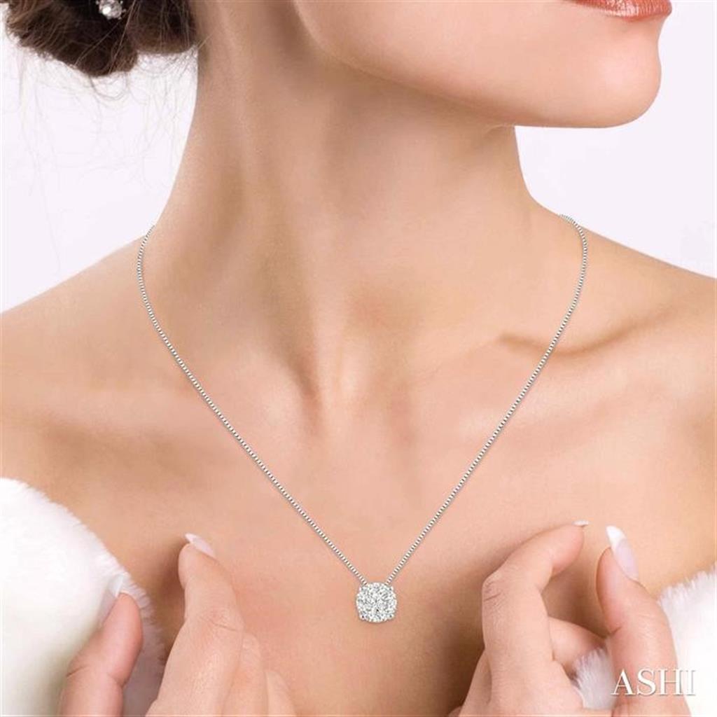Rolland's Designs Diamond Cluster Pendant- 0.35 Cts