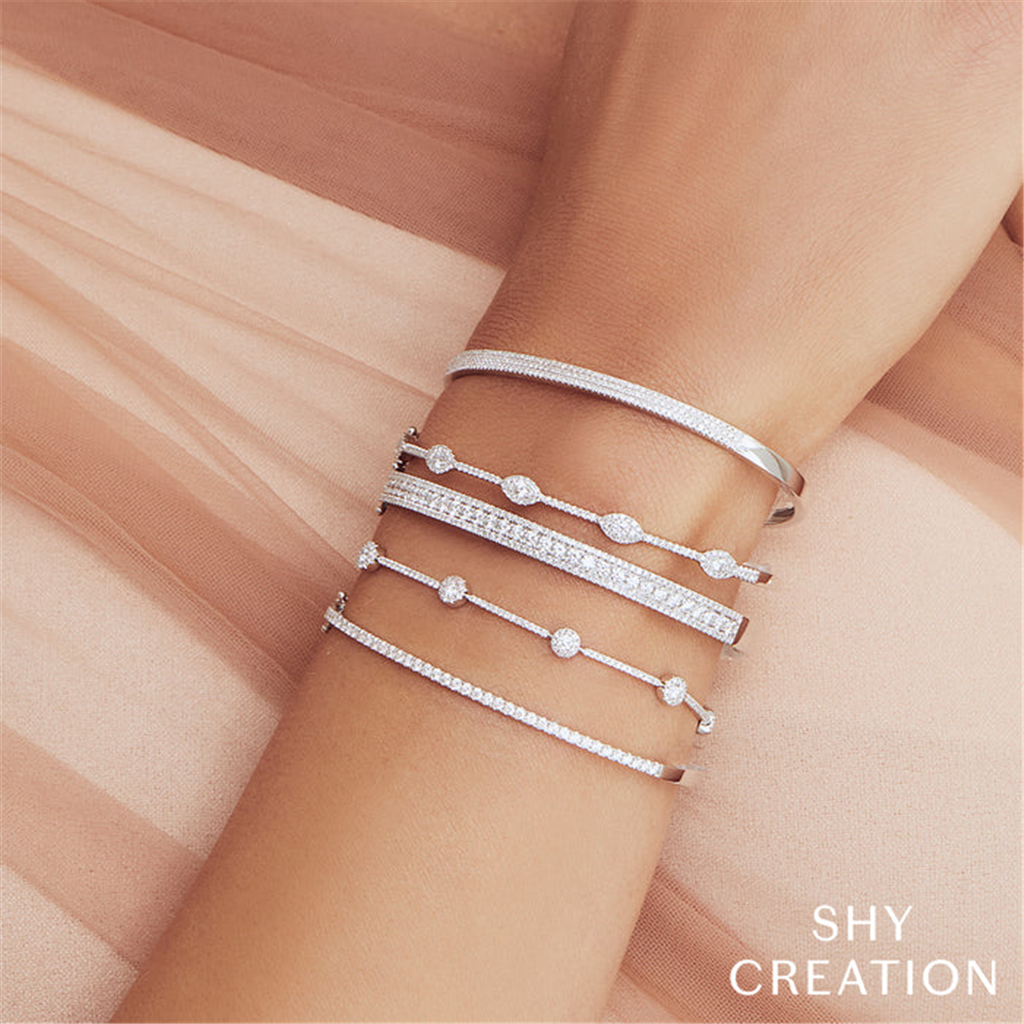 Shy Creation Diamond Bangle Bracelet