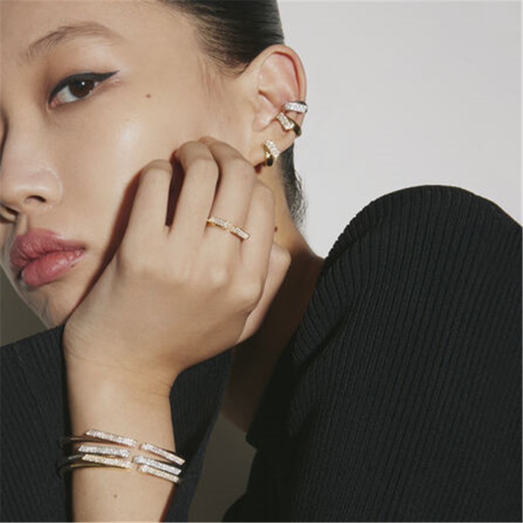 Hearts On Fire 18K Yellow Gold Inside Out Diamond Flexi Bangle