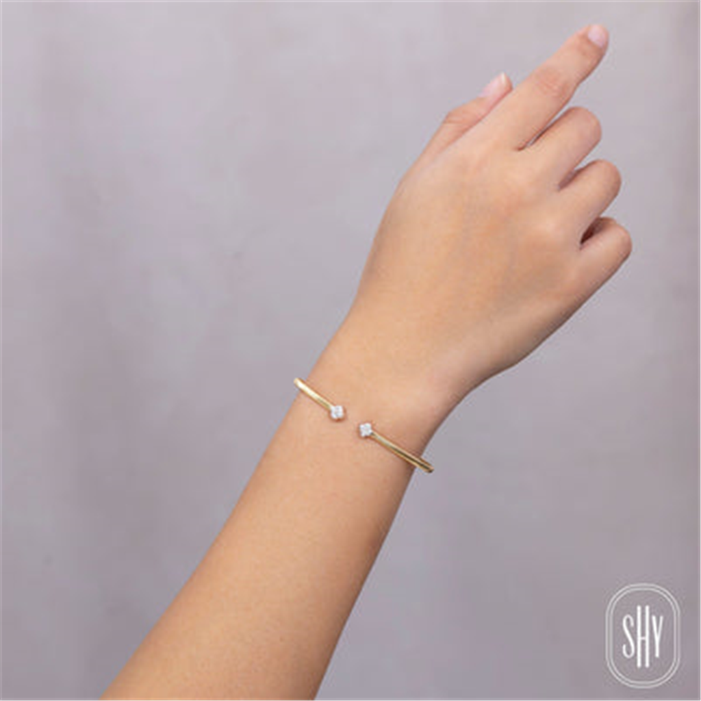 Shy Creation Diamond Clover End Cap Open Bangle