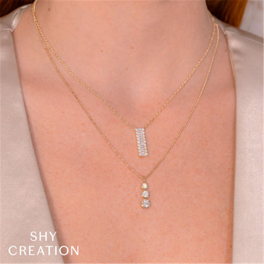 Shy Creation Diamond Cross Pendant Necklace