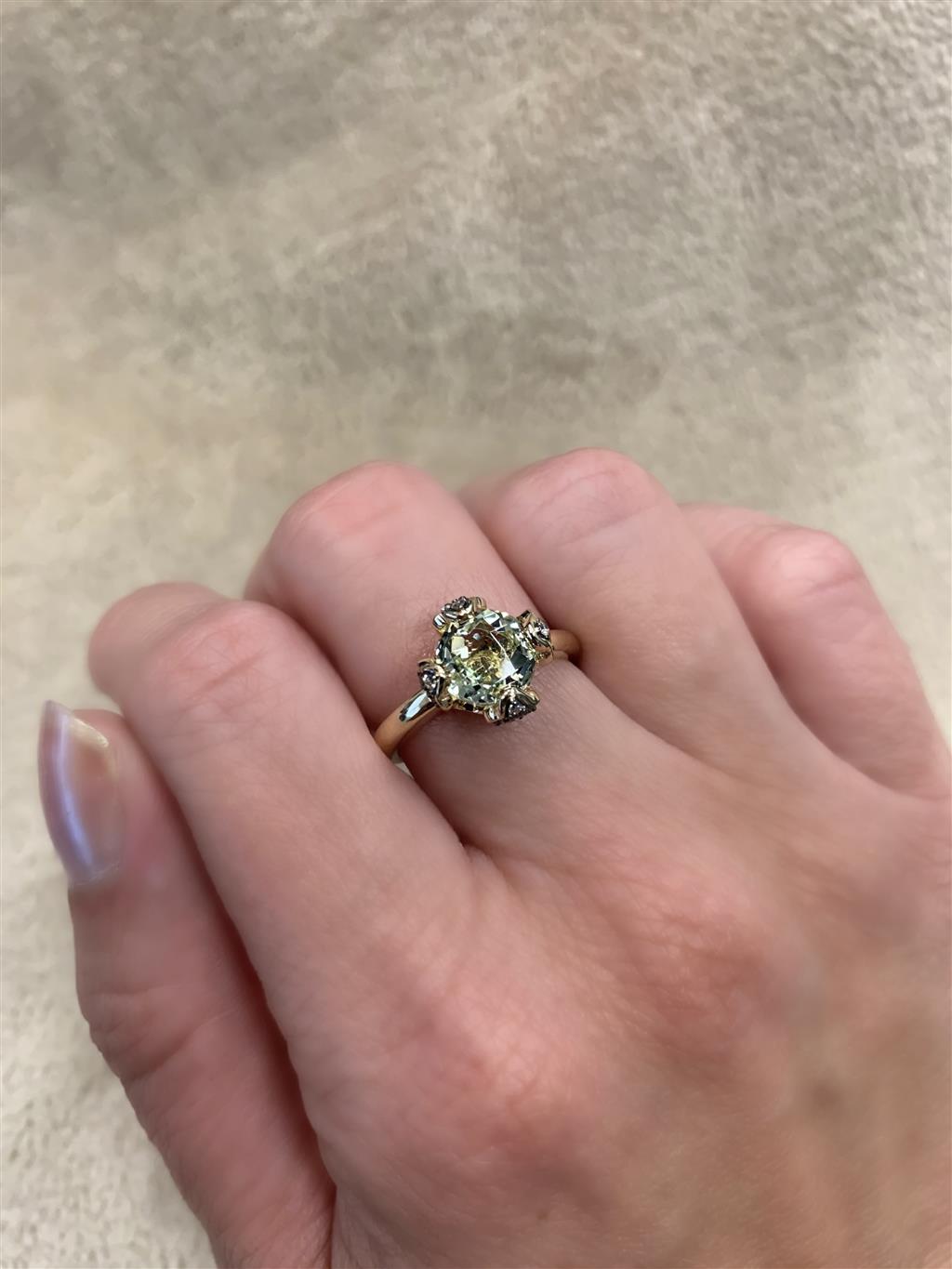 Estate LeVian Green Stone & Diamond Ring