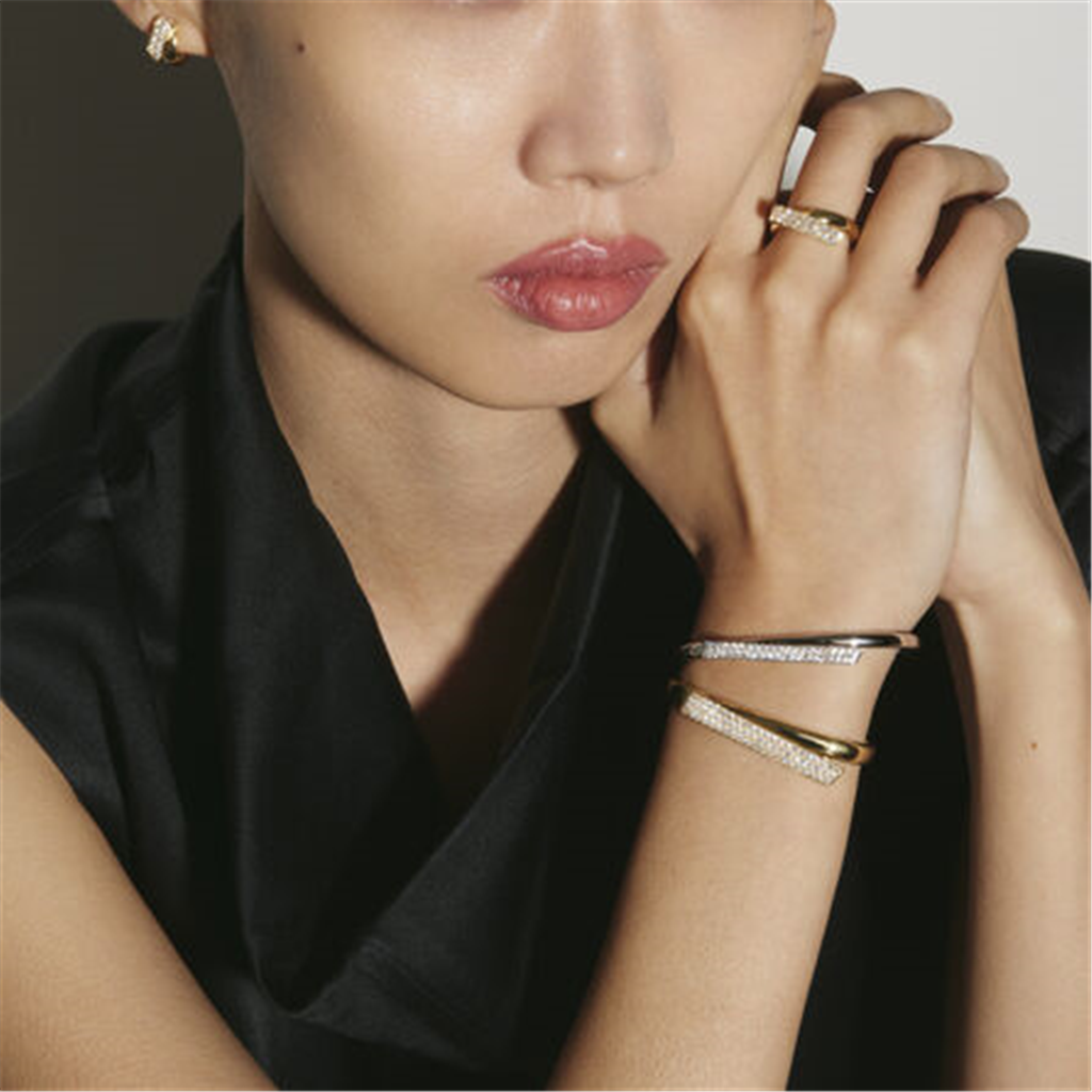 Hearts On Fire Inside Out Diamond Flip Bangle