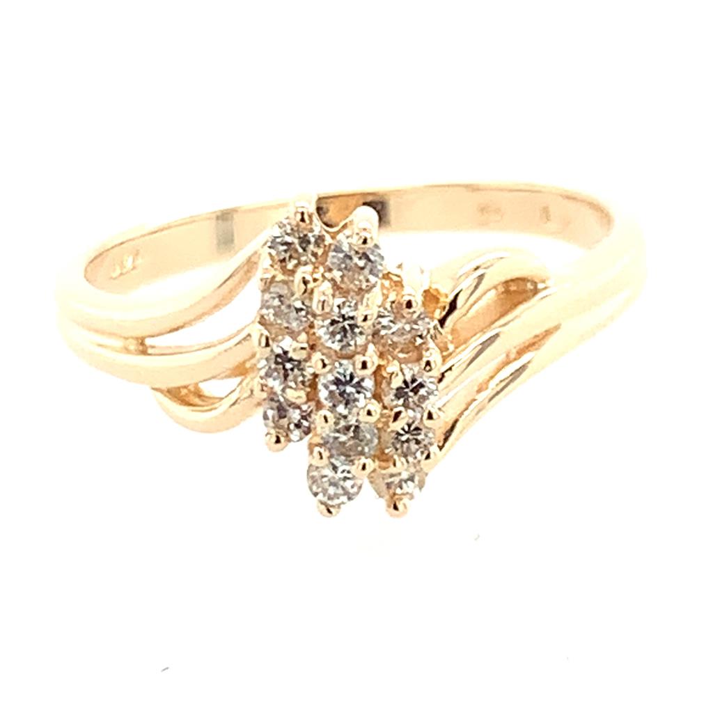 Estate 14K Gold Diamond Cluster Ring
