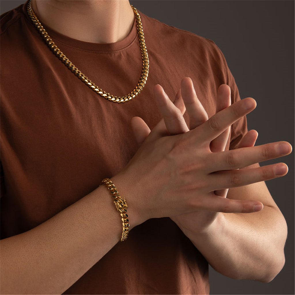 Desmos Cuban Link Bracelet