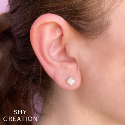 Shy Creation Mother of Pearl Clover Dia. Halo Earrings