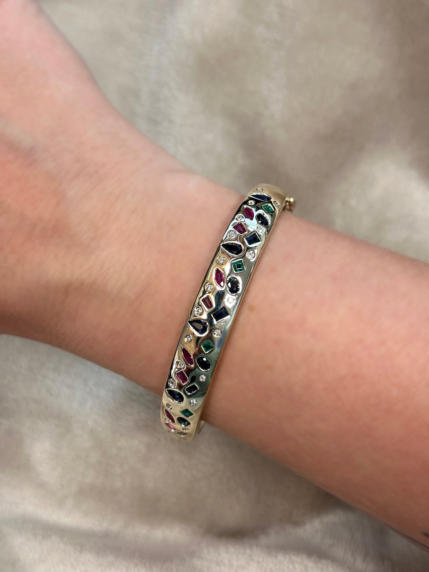 Estate 14K Yellow Gold Multi-Stone Bangle Bracelet