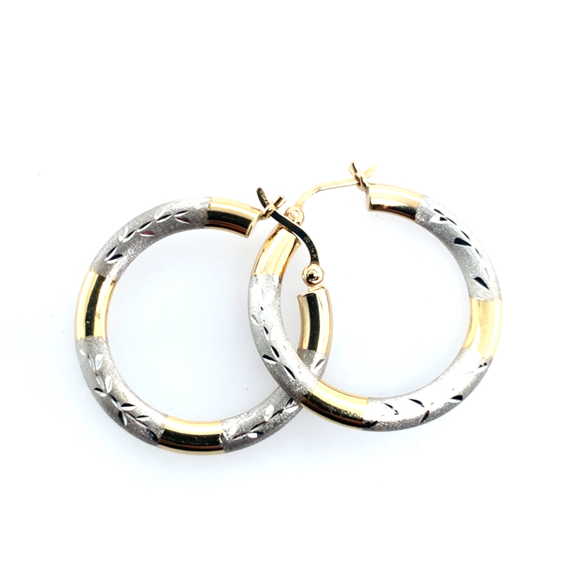 Estate 14K Two Tone Textured Diamond Cut Leaf Pattern Earrings **Final Sale No Warranty**