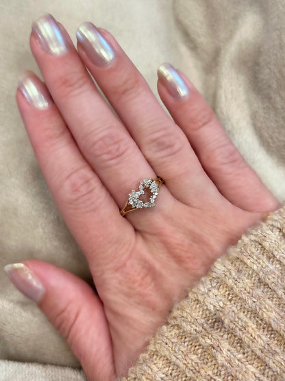 Estate 14K Yellow Gold Diamond Heart Ring **Final Sale No Warranty**