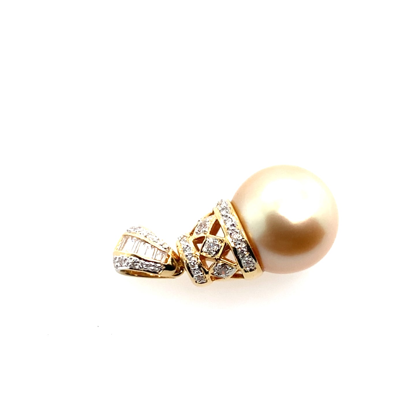 Estate 18K Yellow Gold Diamond & Pearl Pendant