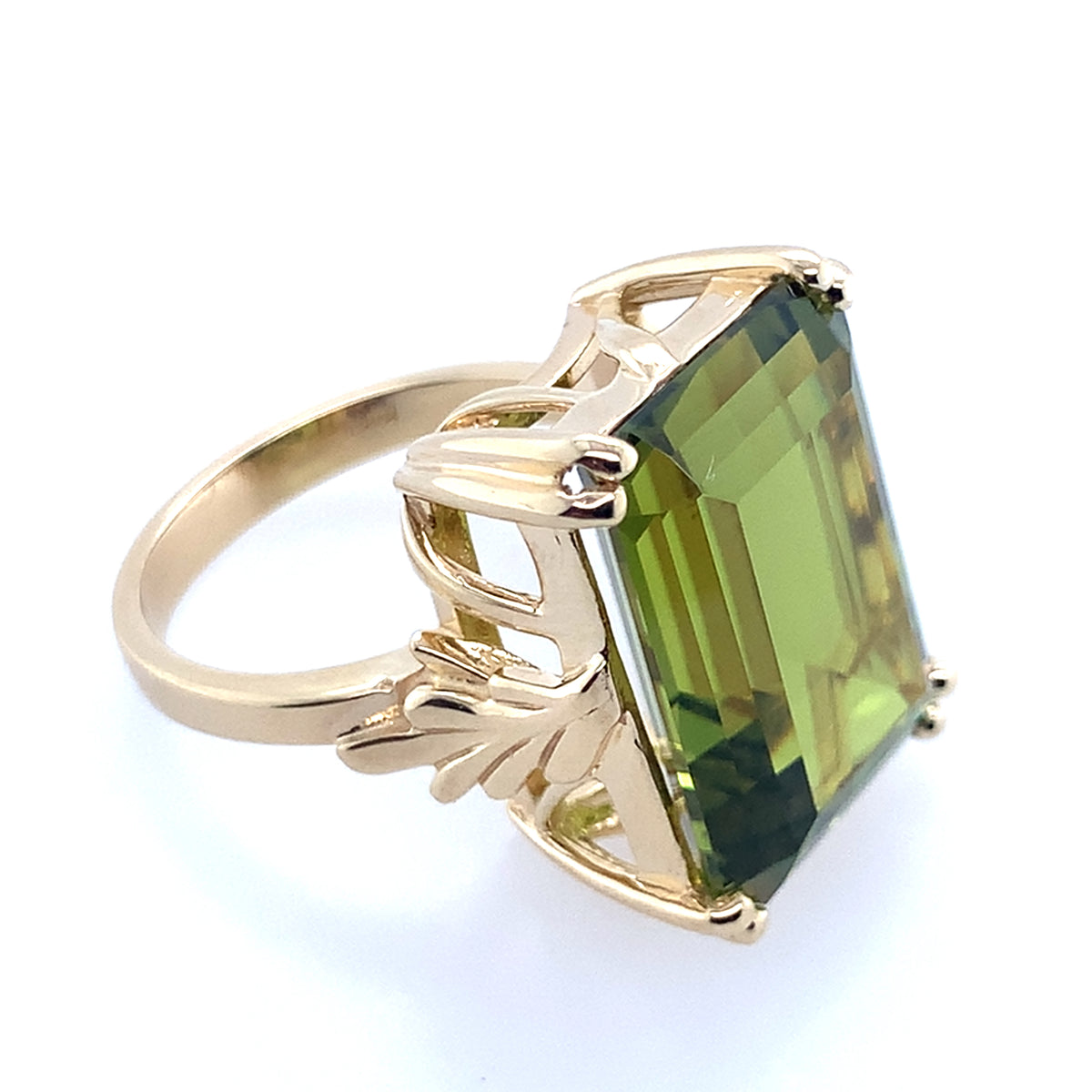 Estate 14K Yellow Gold Vintage Filigree Emerald Cut Imitation Peridot Ring **Final Sale No Warranty**