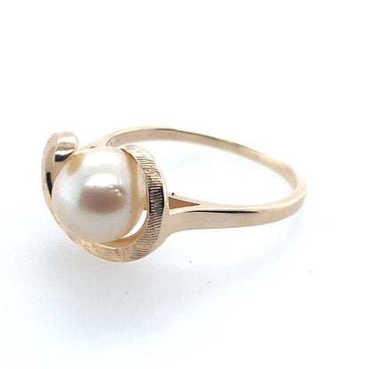 Estate 14K Yellow Gold Pearl Swirl Design Ring