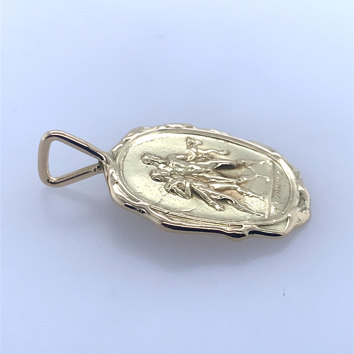 Estate 18K Yellow Gold Roman Charm Pendant **Final Sale No Warranty**