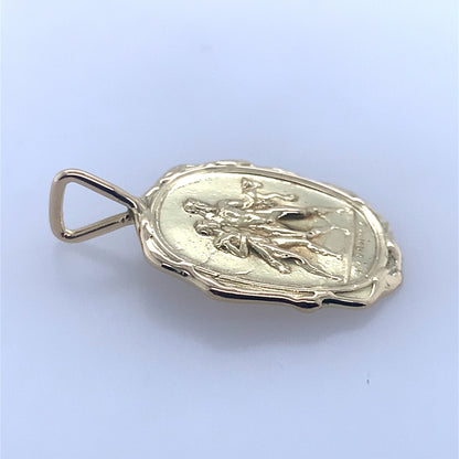 Estate 18K Yellow Gold Roman Charm Pendant **Final Sale No Warranty**
