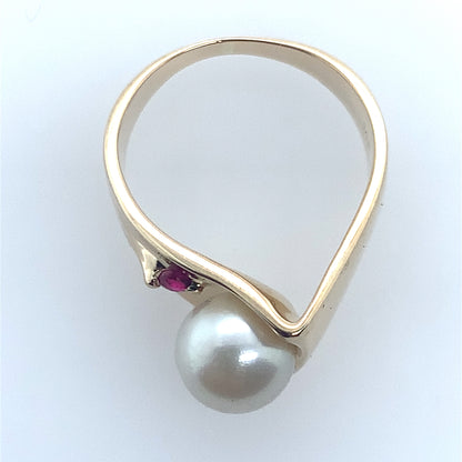 Estate 14K Yellow Gold Pearl Vintage Cocktail Red Accent Ring **Final Sale No Warranty**