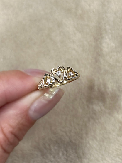 Estate 14K Yellow Gold 3 Diamond Heart Ring
