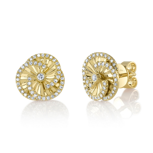Shy Creation Diamond Petal Earrings