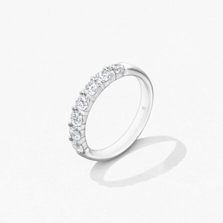Hearts On Fire 7-Stone Diamond Band