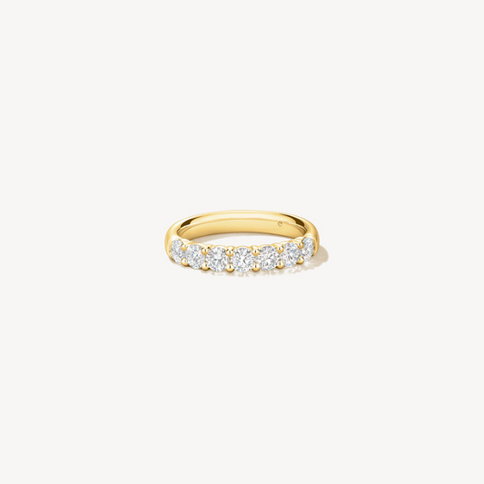 Hearts On Fire 18Ky Signature 11-Stone Diamond Band