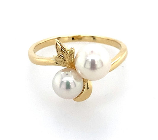 Estate18K Gold Pearl Ring