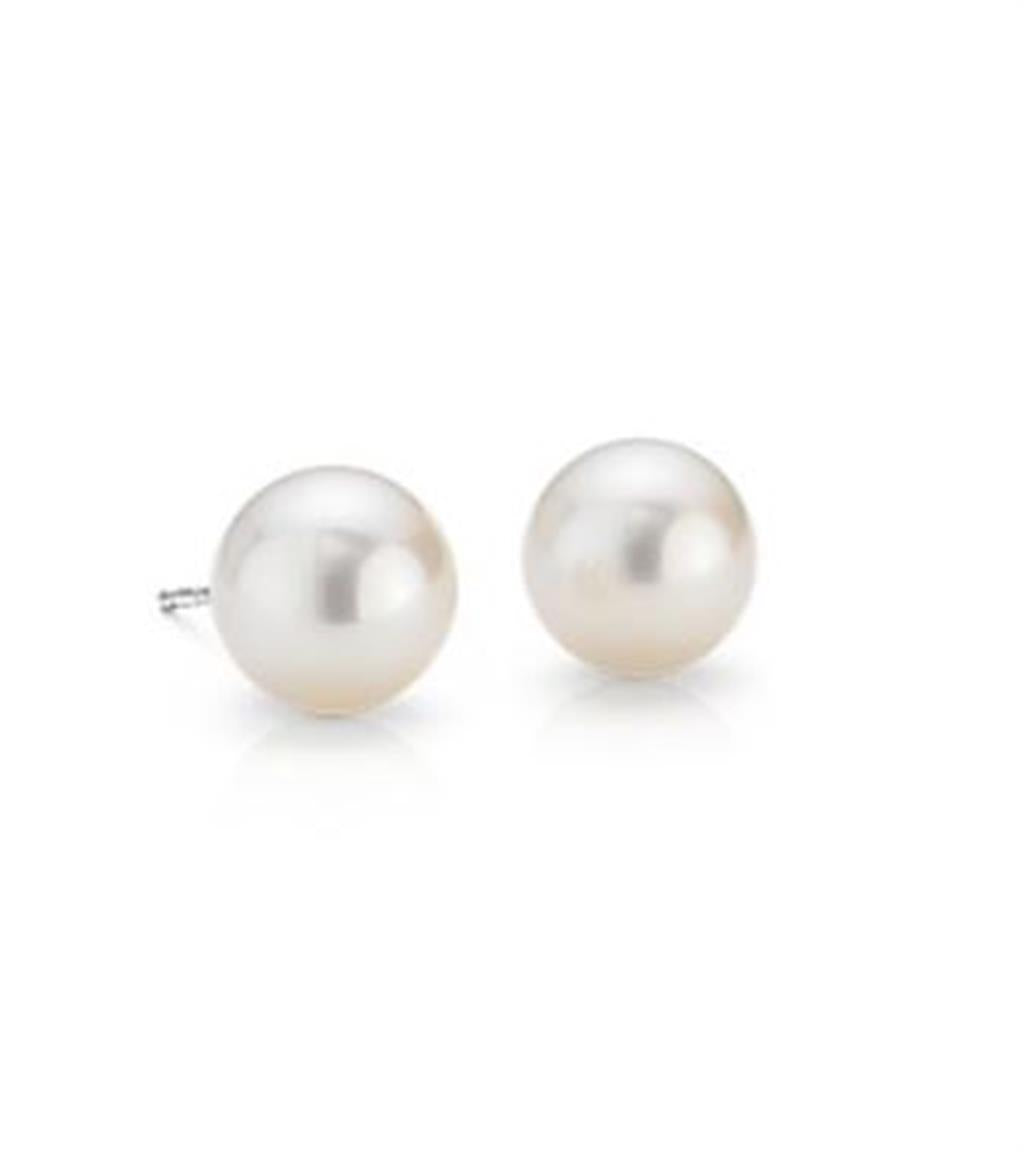 Rolland's Designs 6.0-6.5mm Pearl Studs