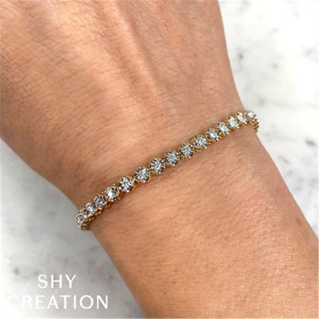Shy Creation Diamond Station Bangle
