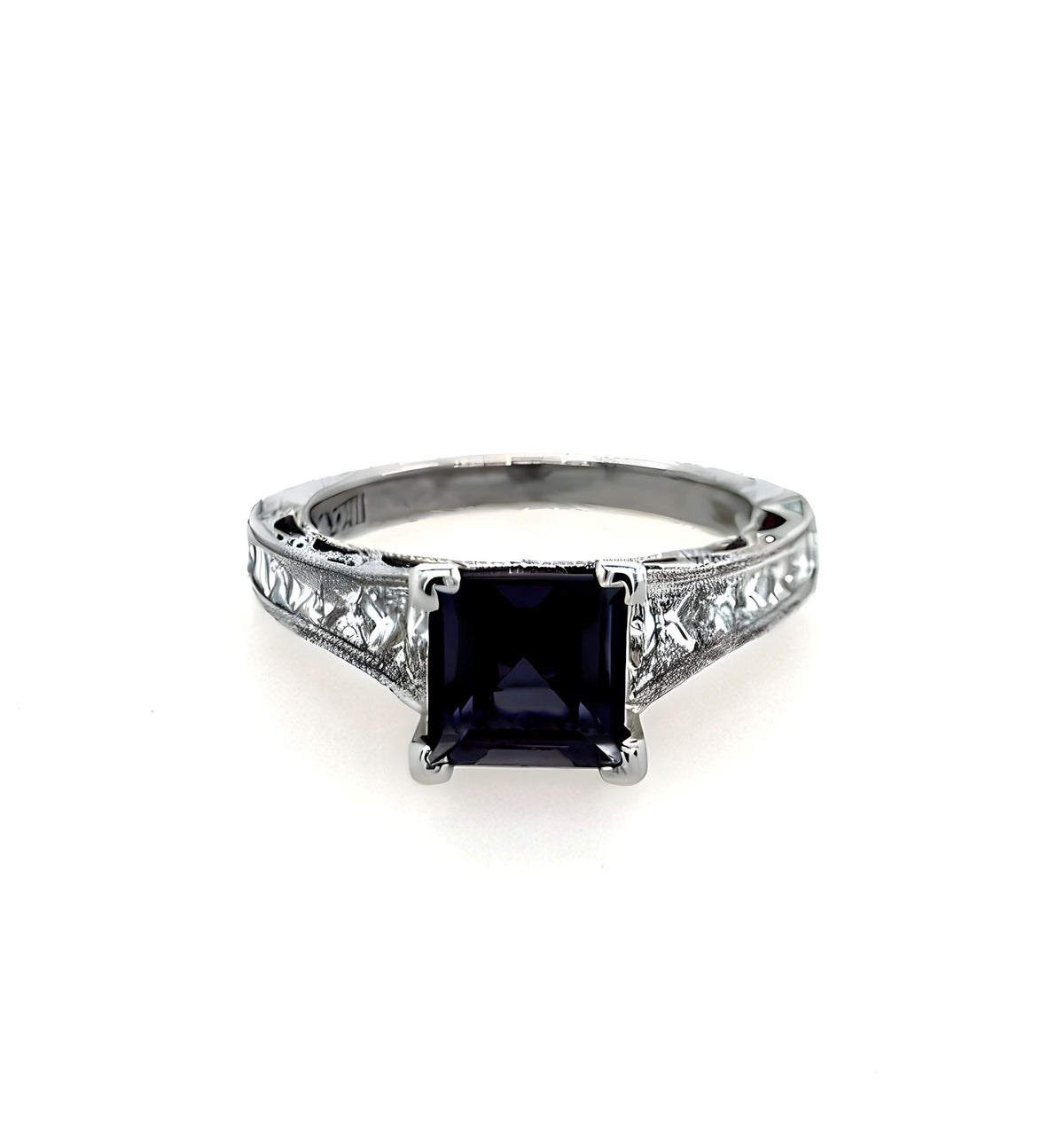 Estate Tacori 18K Gold Diamond Setting