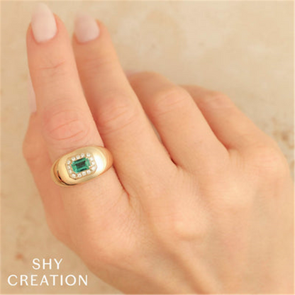 Shy Creation Diamond & Emerald Ring