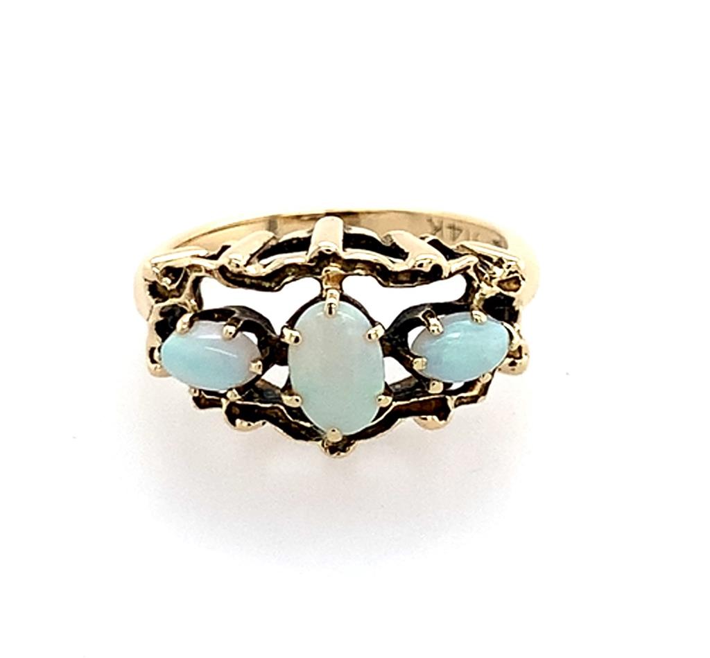Estate 14K Gold Opal Ring