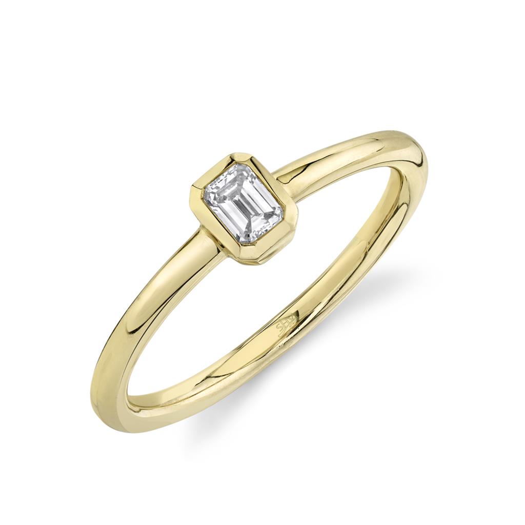 Shy Creation 14ky Solitaire Emerald Cut Diamond Ring